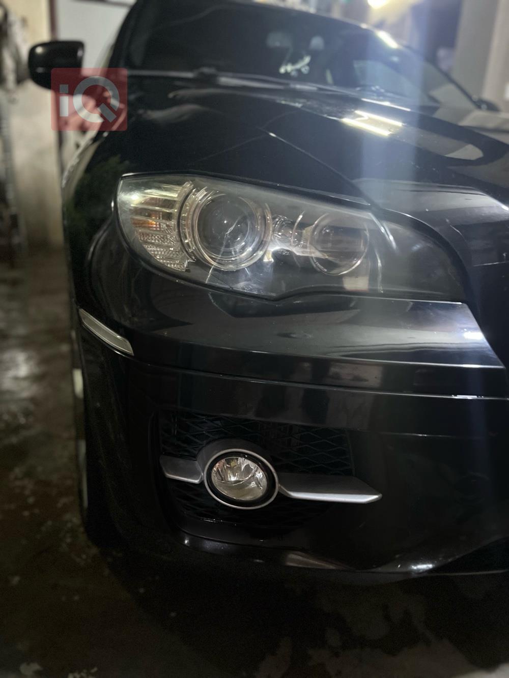 بی ئێم دەبڵیو X6